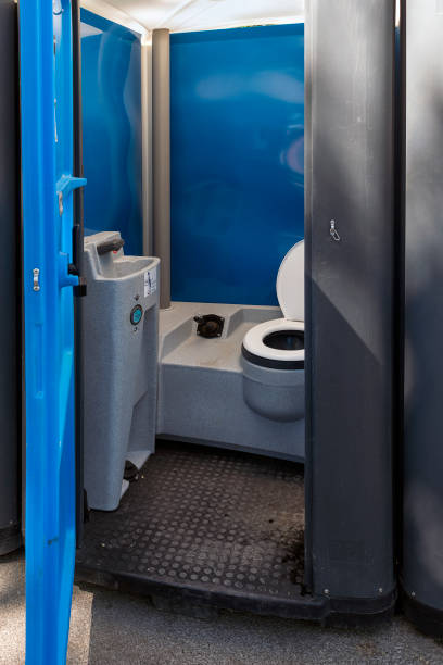 Best Porta potty delivery and setup  in Englewood, NJ